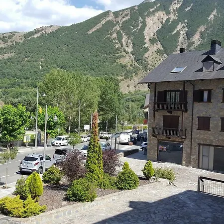 Rustico Apartamento En Διαμέρισμα Llavorsí