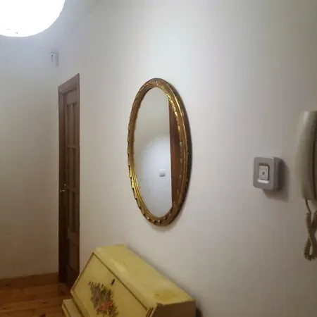 Rustico Apartamento En Διαμέρισμα Llavorsí